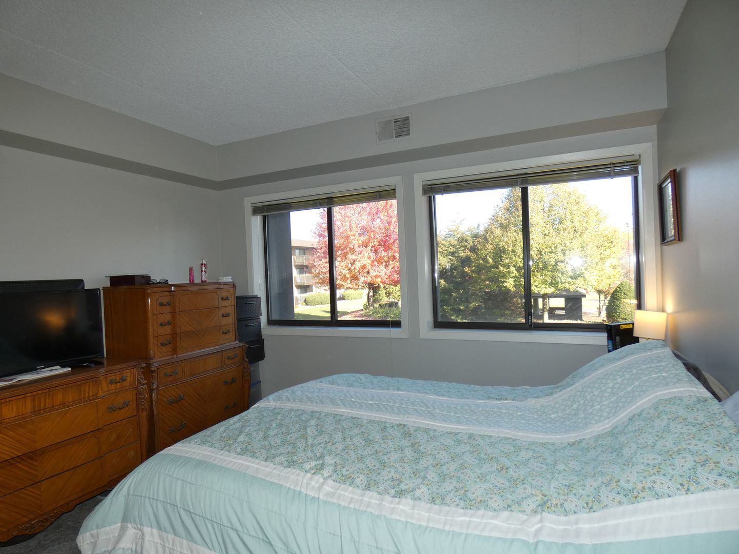 1503 Woodbridge Road, Unit 2B Joliet, IL 60436 - Photo 11 of 24 Gallery Image 11