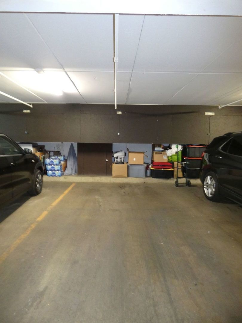 1503 Woodbridge Road, Unit 2B Joliet, IL 60436 - Photo 18 of 24 Gallery Image 18