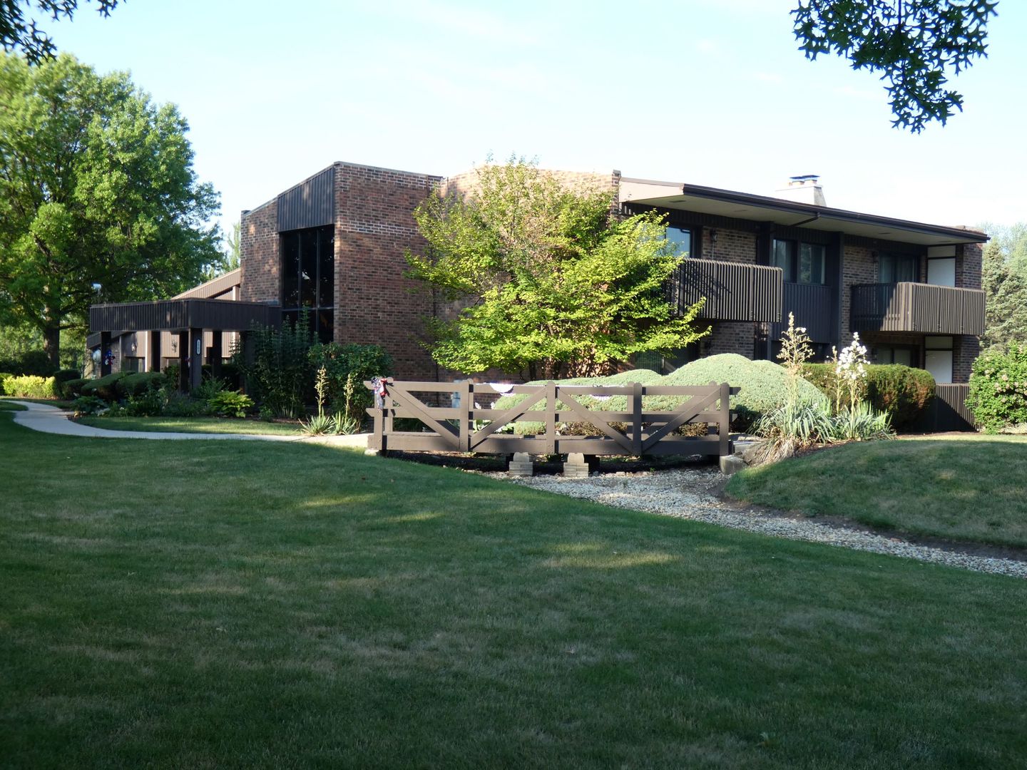 1503 Woodbridge Road, Unit 2B Joliet, IL 60436 - Photo 20 of 24 Gallery Image 20