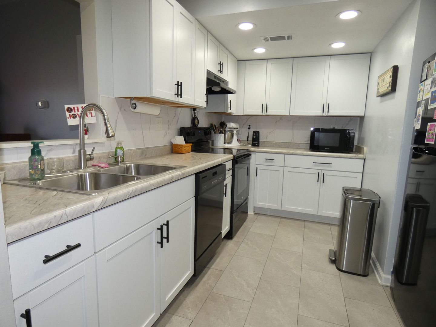1503 Woodbridge Road, Unit 2B Joliet, IL 60436 - Photo 2 of 24 Gallery Image 2