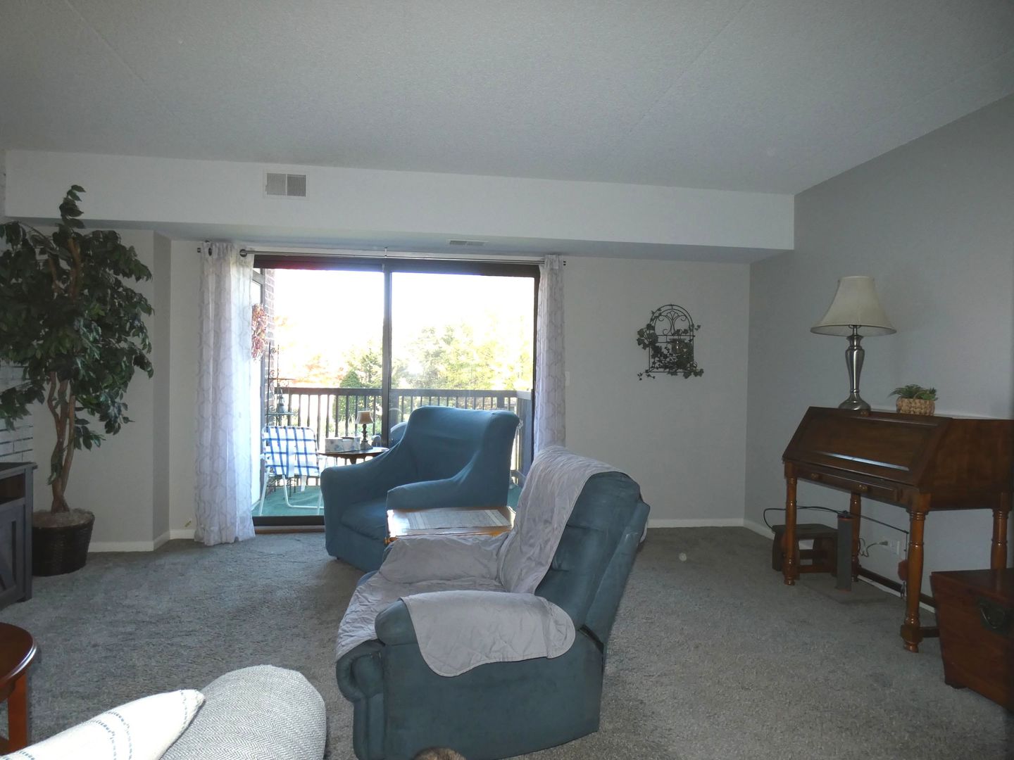 1503 Woodbridge Road, Unit 2B Joliet, IL 60436 - Photo 7 of 24 Gallery Image 7