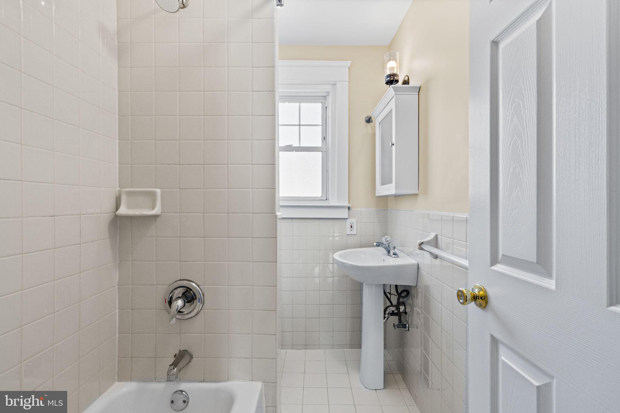 1425 Lawrence Road Havertown, PA 19083 - Photo 23 of 32 Gallery Image 23
