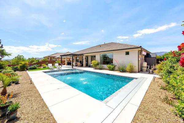 $950,000 | 43 South 375 West, Ivins, UT 84738