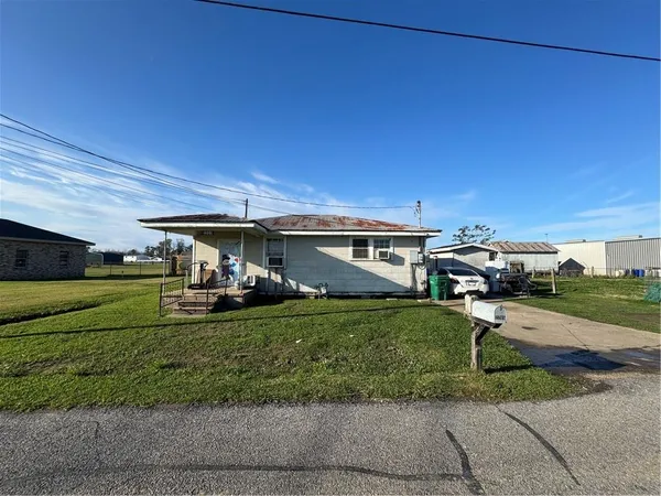 $85,000 | 2205 Paul Gaudet Street, Paulina, LA 70763