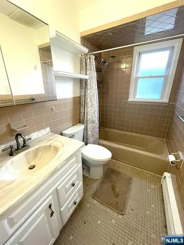 $2,500 | 10 Maitland Place, Unit 2, Garfield, NJ 07026