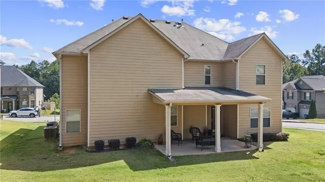 $442,000 | 601 Stream Court, Fairburn, GA 30213