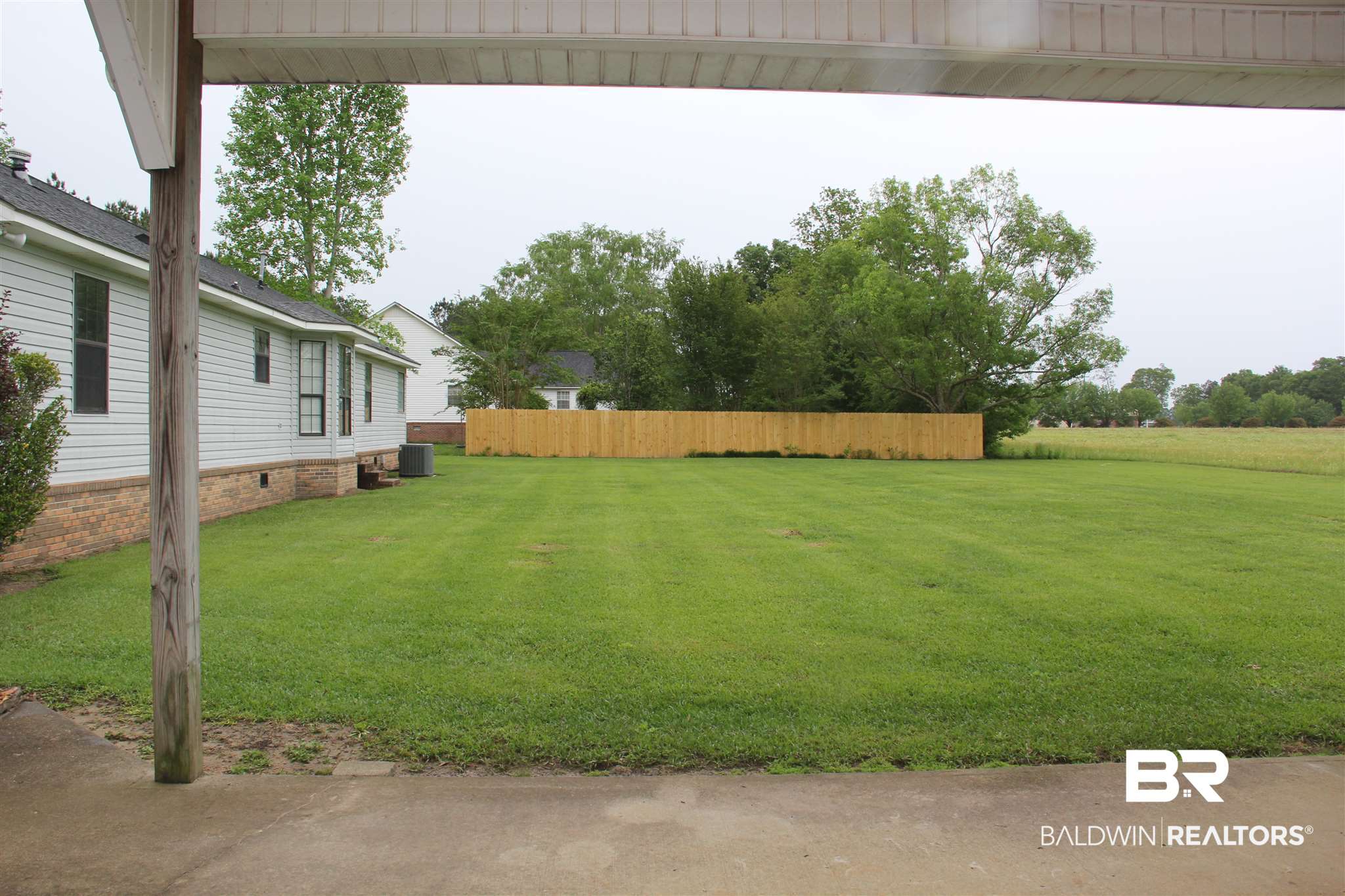 261 Magnolia Lane Monroeville, AL 36460 - Photo 3 of 30