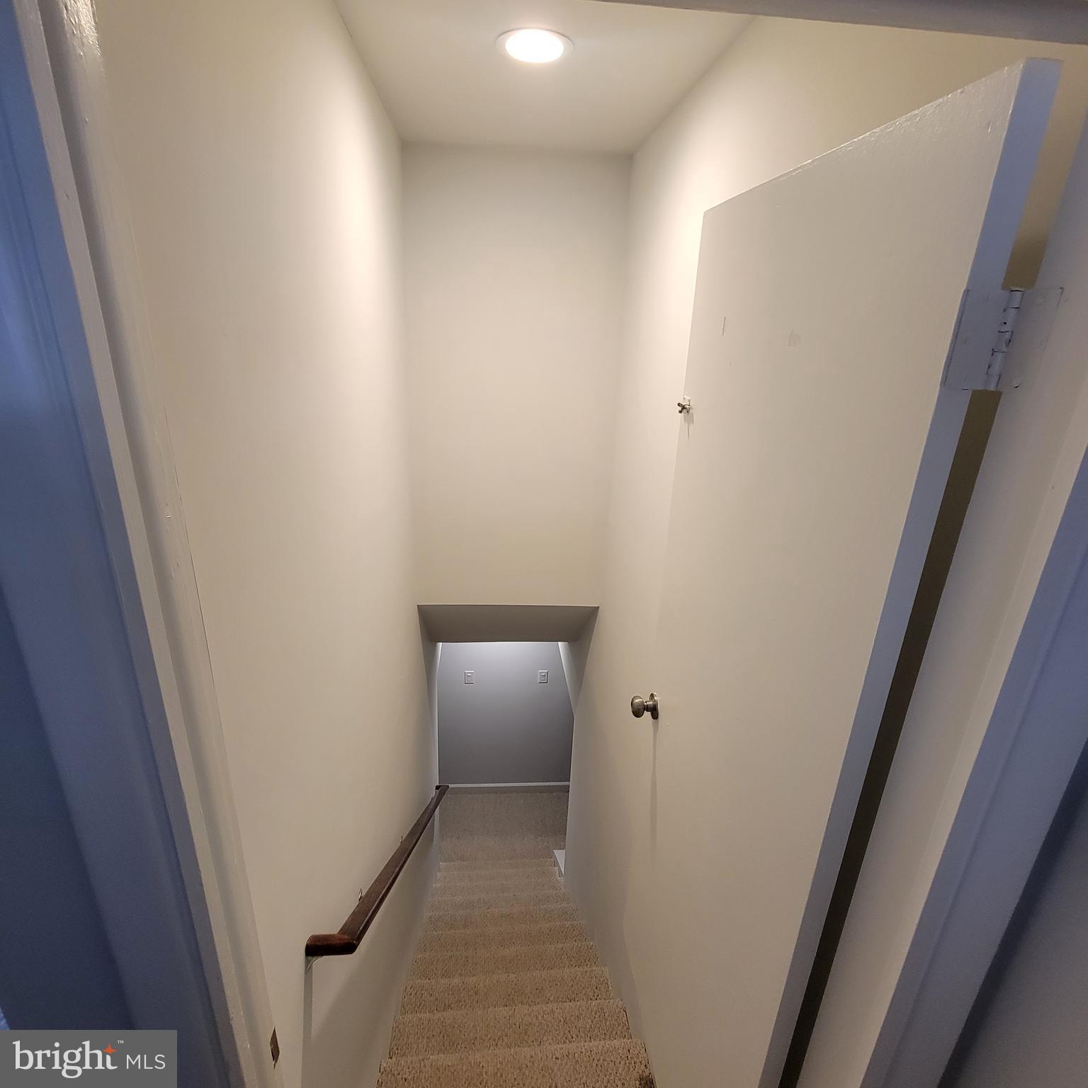 18320 Metz Drive Germantown, MD 20874 - Photo 16 of 31 a view of room