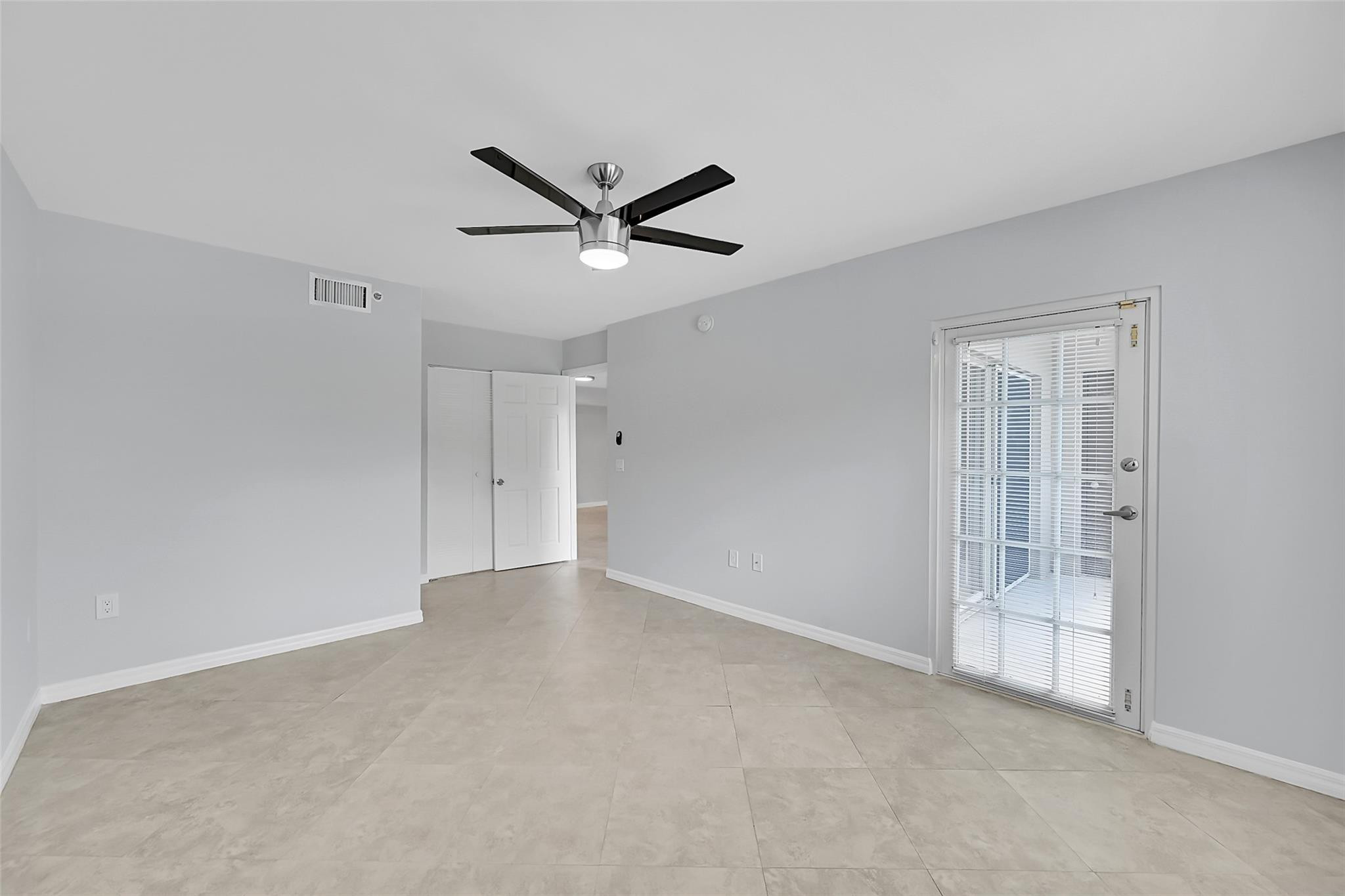 5005 Wiles Road, Unit 203 Pompano Beach, FL 33073 - Photo 21 of 38 Photo 21