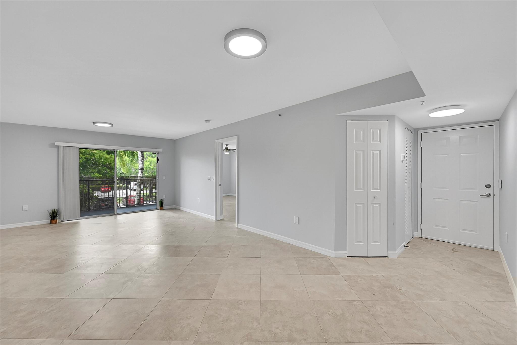 5005 Wiles Road, Unit 203 Pompano Beach, FL 33073 - Photo 22 of 38 Photo 22