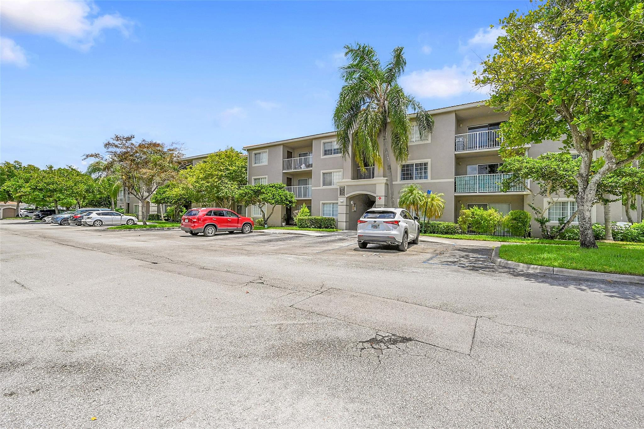 5005 Wiles Road, Unit 203 Pompano Beach, FL 33073 - Photo 31 of 38 Photo 31