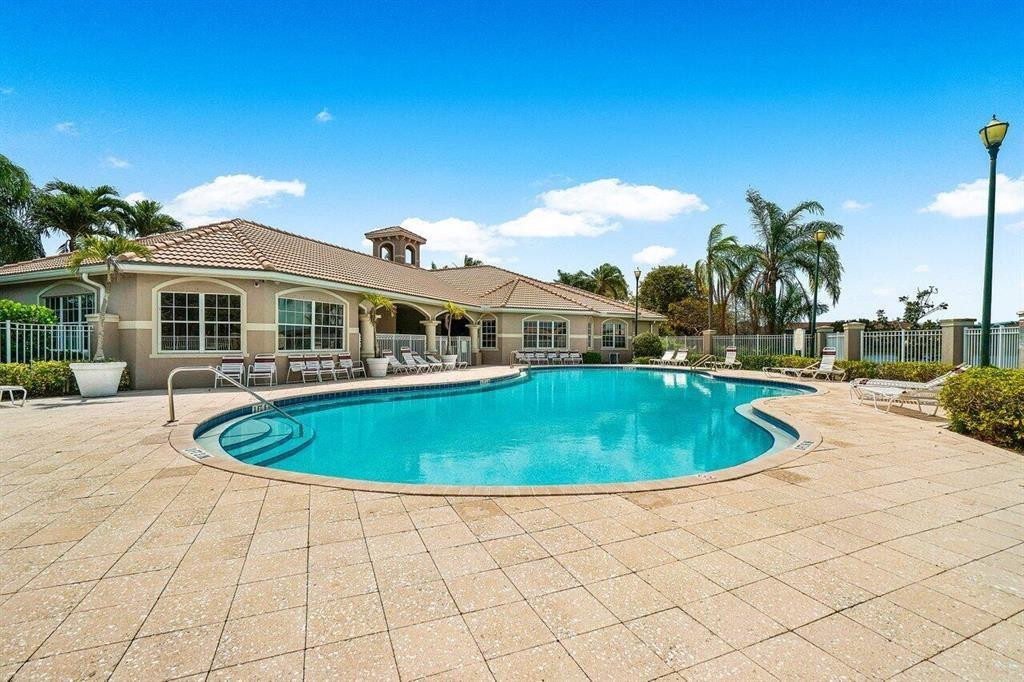 5005 Wiles Road, Unit 203 Pompano Beach, FL 33073 - Photo 34 of 38 Photo 34