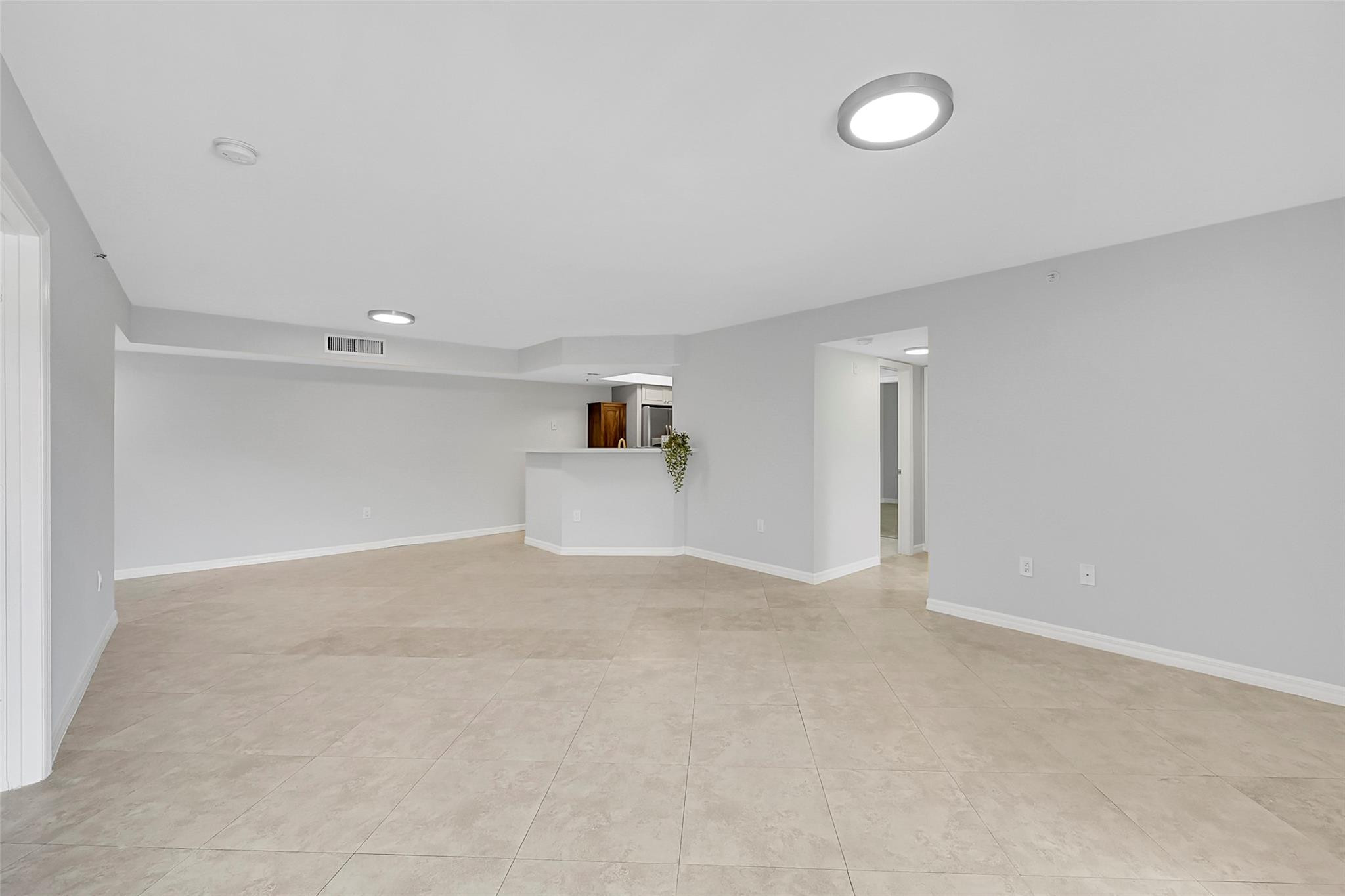 5005 Wiles Road, Unit 203 Pompano Beach, FL 33073 - Photo 8 of 38 Photo 8