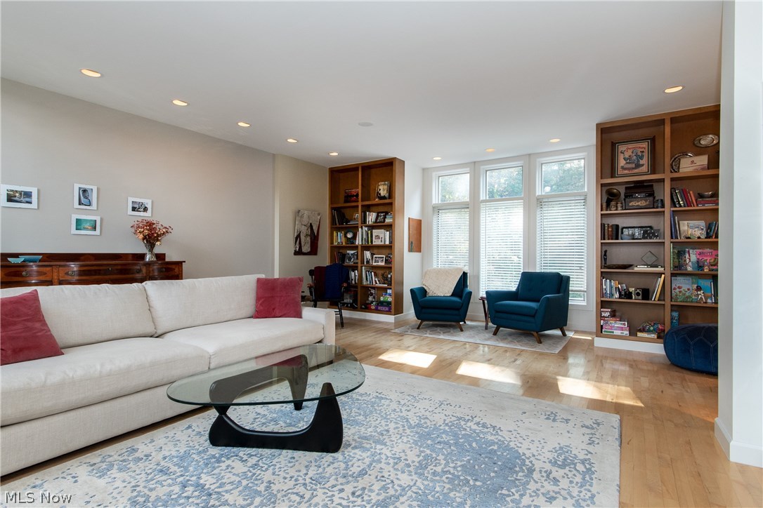2301 Edgehill Road Cleveland, OH 44106 - Photo 5 of 25 Gallery Image 5