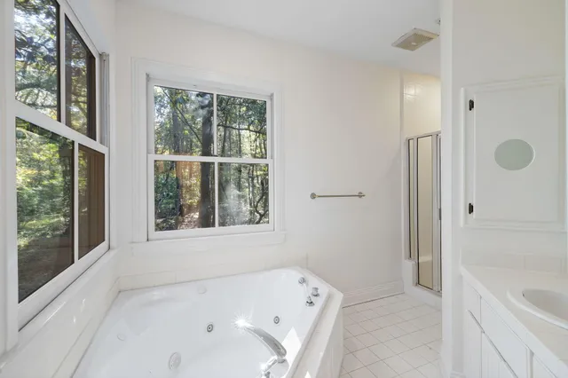 $1,100,000 | 17 Middleton Oaks Road, Charleston, SC 29414