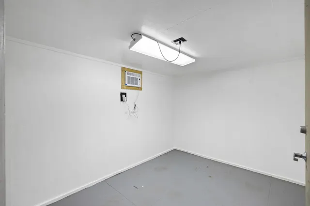 $1,100,000 | 17 Middleton Oaks Road, Charleston, SC 29414