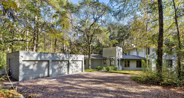 $1,100,000 | 17 Middleton Oaks Road, Charleston, SC 29414