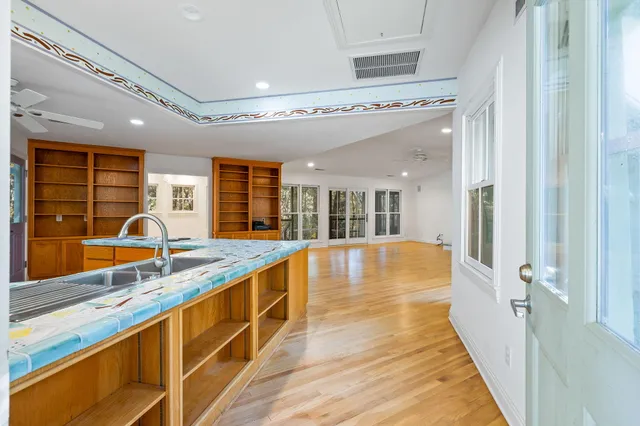 $1,100,000 | 17 Middleton Oaks Road, Charleston, SC 29414