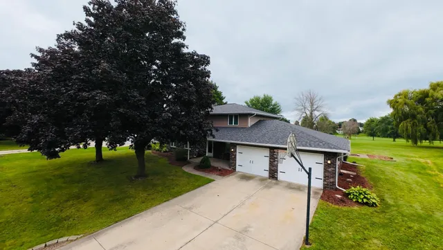 $390,000 | 3076 Inverness Lane, New Franken, WI 54229