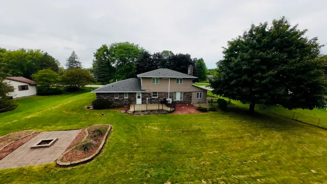 $390,000 | 3076 Inverness Lane, New Franken, WI 54229