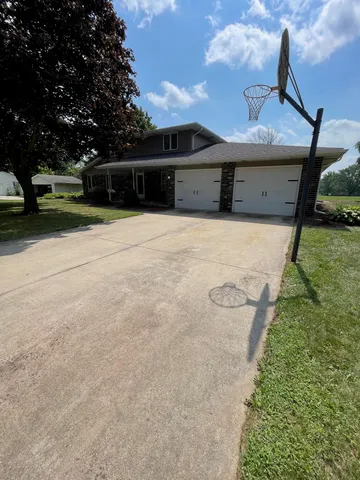 $390,000 | 3076 Inverness Lane, New Franken, WI 54229