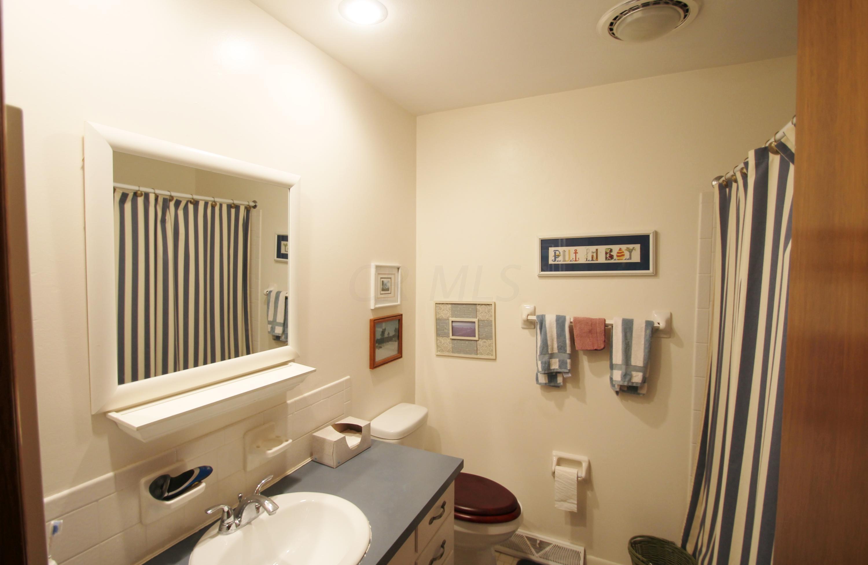 6081 Sandgate Road Columbus, OH 43229 - Photo 14 of 34 Gallery Image 14