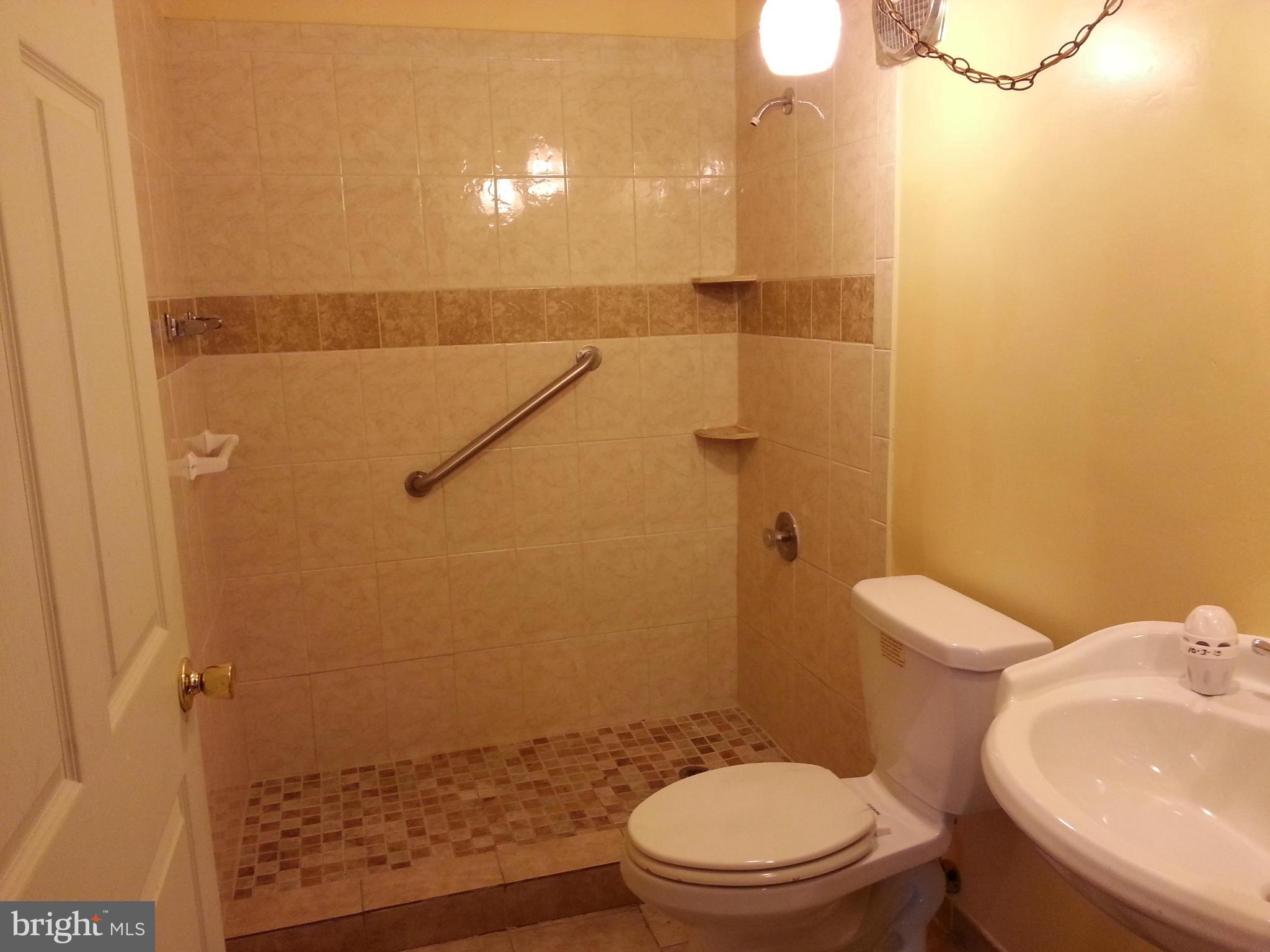 2612 Bel Pre Road Silver Spring, MD 20906 - Photo 26 of 30 Bath (Master)