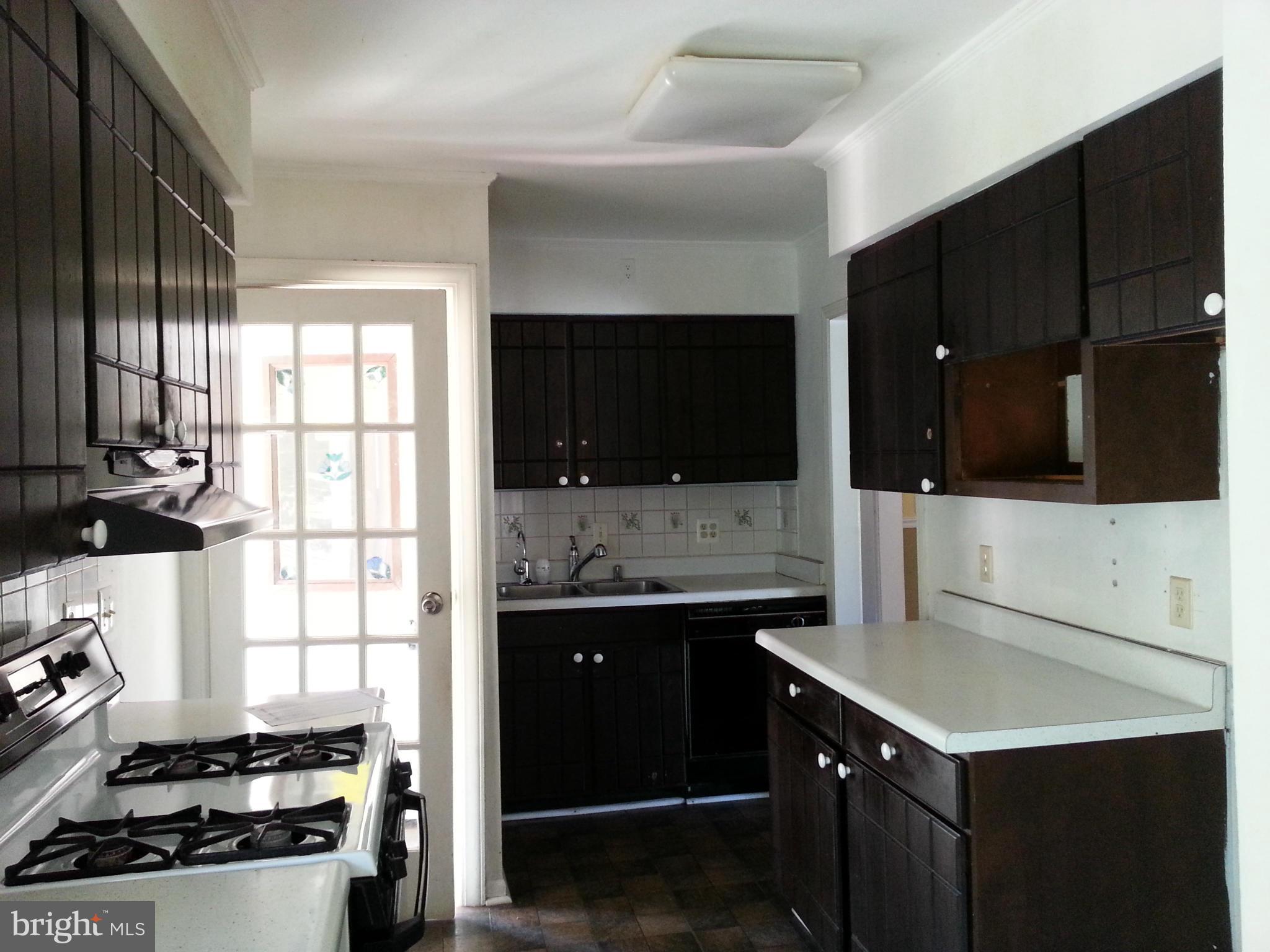 2612 Bel Pre Road Silver Spring, MD 20906 - Photo 7 of 30 Kitchen