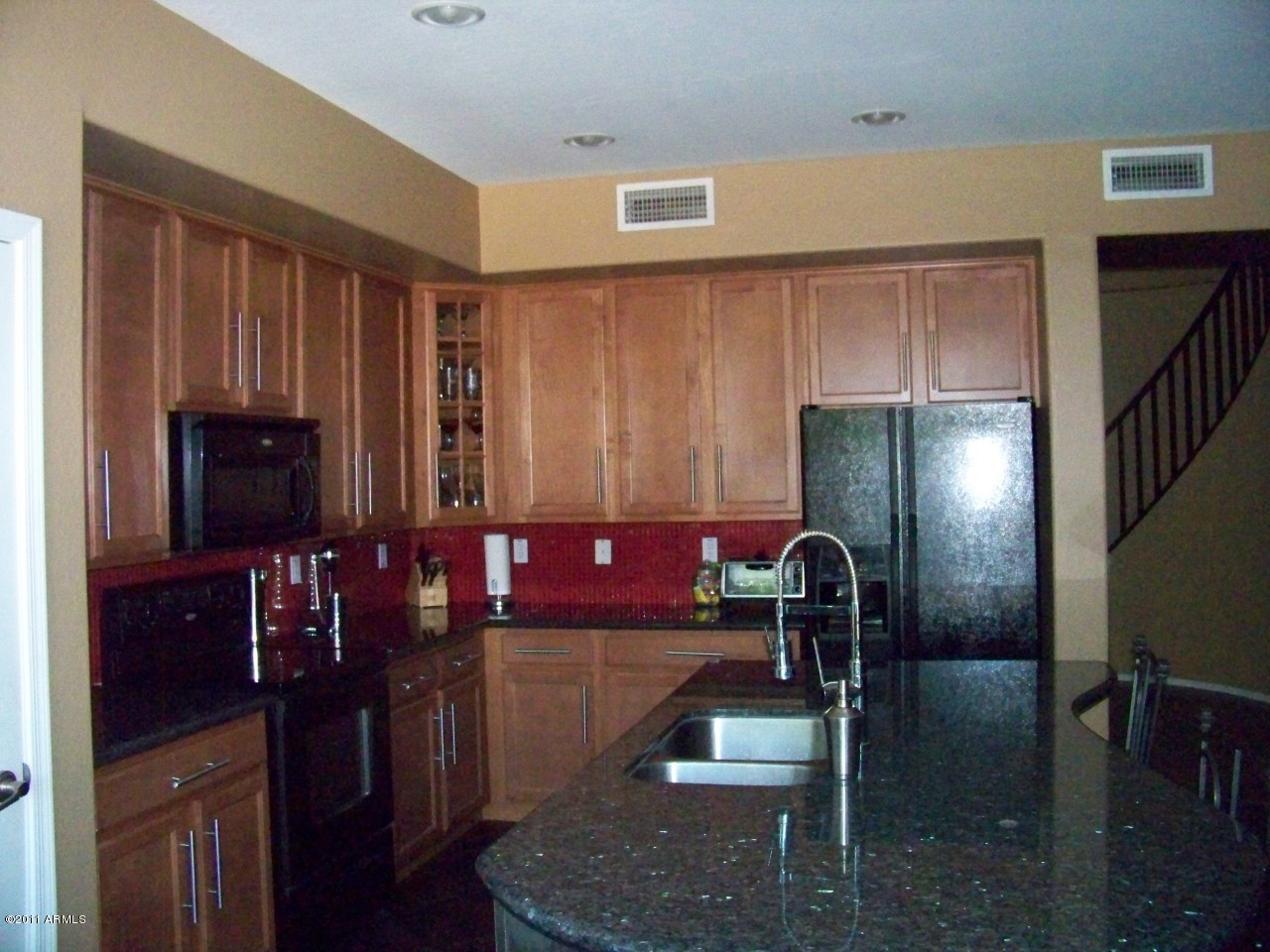 2128 West Harwell Rd. Phoenix, AZ 85041 - Photo 11 of 39 KITCHEN
