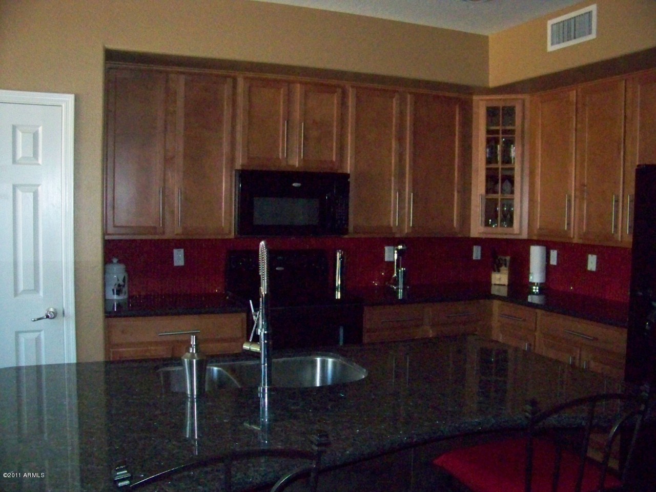 2128 West Harwell Rd. Phoenix, AZ 85041 - Photo 12 of 39 KITCHEN