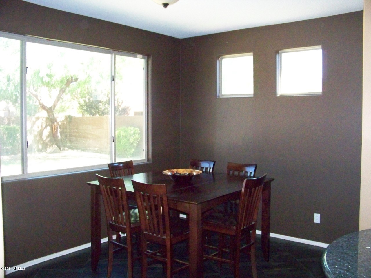 2128 West Harwell Rd. Phoenix, AZ 85041 - Photo 9 of 39 EAT-IN KITCHEN