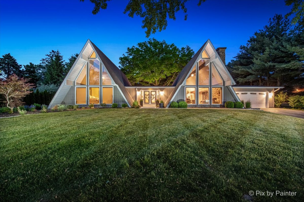 2628 Knob Hill Road Johnsburg, IL 60051 - Photo 1 of 43