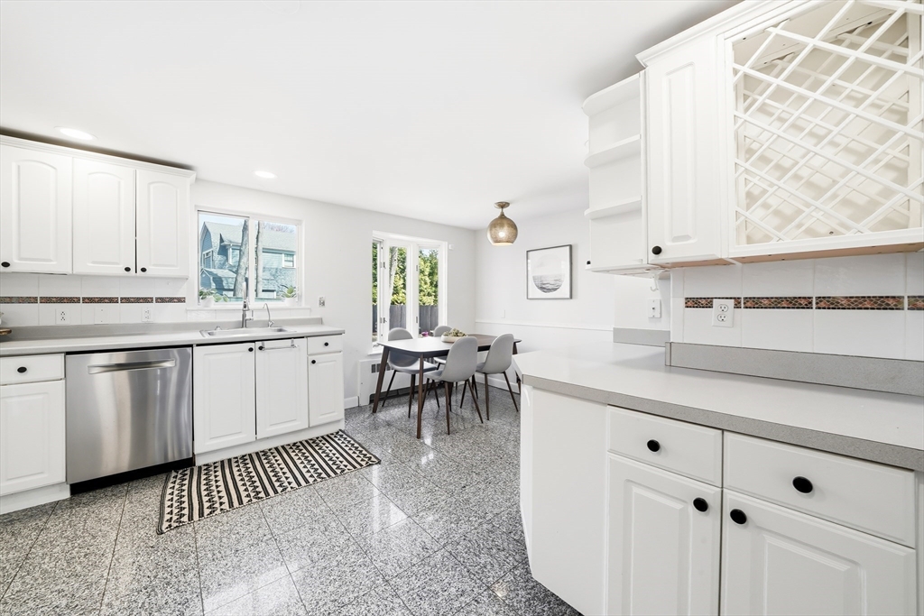 17 Woodhaven Road Newton, MA 02468 - Photo 19 of 41
