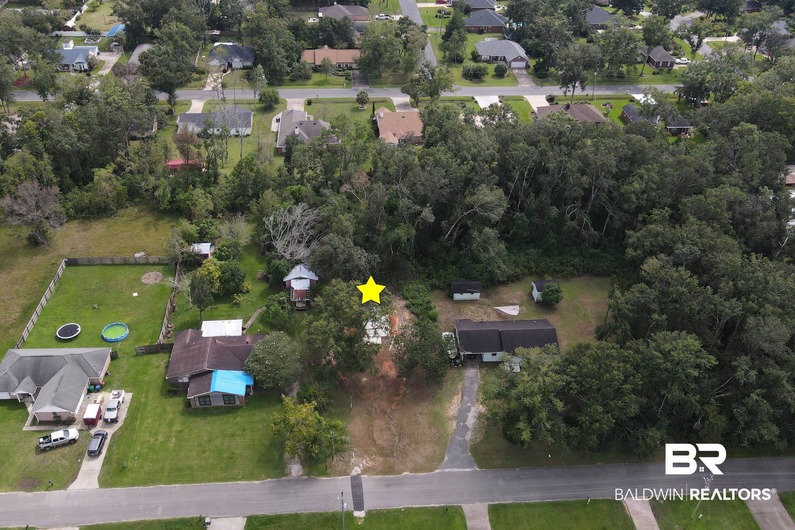 504 Hamilton Boulevard Foley, AL 36535 - Photo 1 of 11