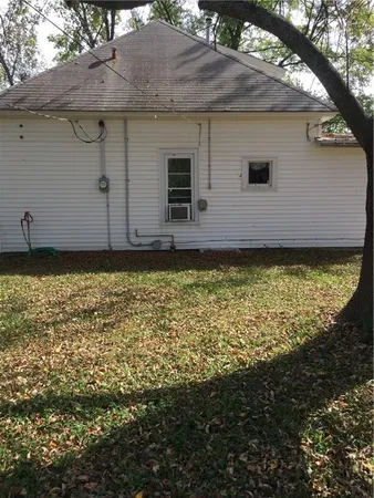 $65,000 | 210 Preston Street, Kincaid, KS 66039