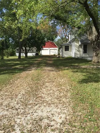 $65,000 | 210 Preston Street, Kincaid, KS 66039