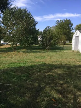 $65,000 | 210 Preston Street, Kincaid, KS 66039