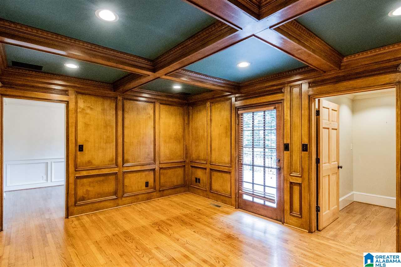 1704 Kensington Road Birmingham, AL 35209 - Photo 15 of 31