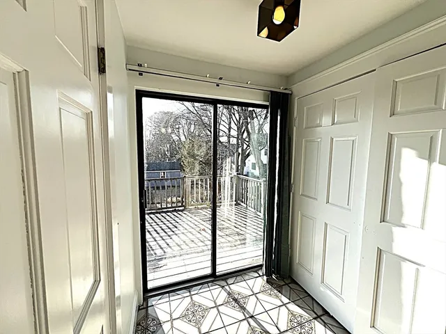 $3,000 | 29 Cottage Street, Unit 2, Natick, MA 01760