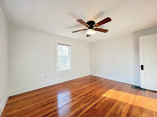 $3,000 | 29 Cottage Street, Unit 2, Natick, MA 01760
