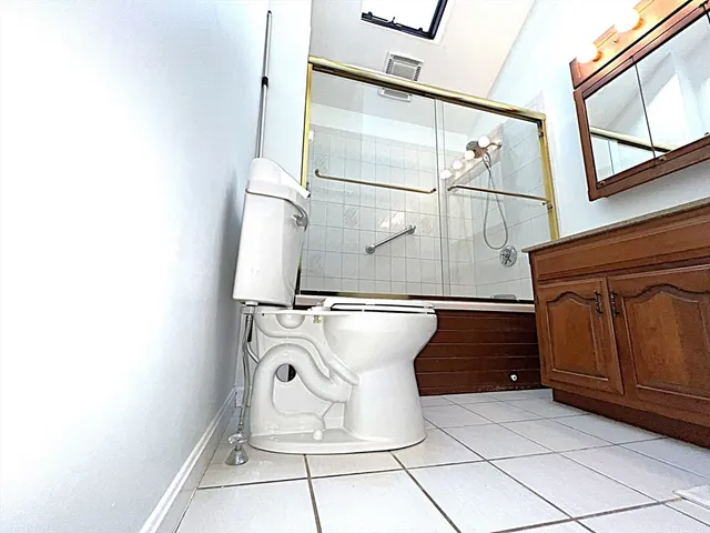 $3,000 | 29 Cottage Street, Unit 2, Natick, MA 01760