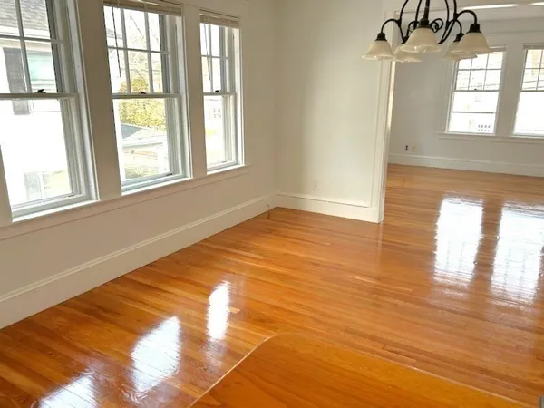 $3,000 | 29 Cottage Street, Unit 2, Natick, MA 01760