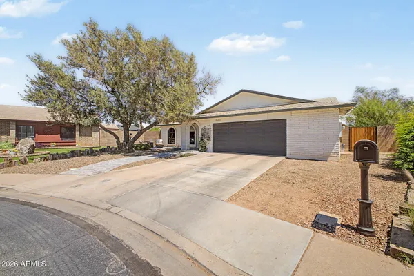 $575,000 | 940 West Peralta Avenue, Mesa, AZ 85210