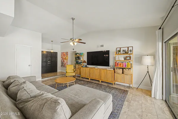 $575,000 | 940 West Peralta Avenue, Mesa, AZ 85210
