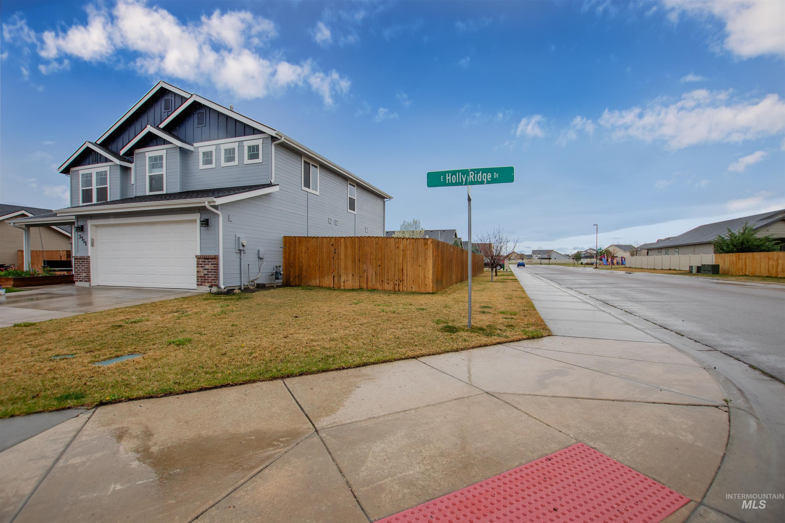 3711 East Holly Ridge Drive Nampa, ID 83686 - Photo 4 of 25