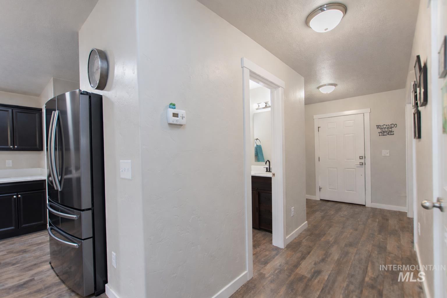 3711 East Holly Ridge Drive Nampa, ID 83686 - Photo 7 of 25