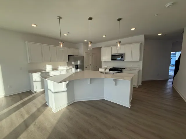 $359,990 | 14963 Avondale View, Rosemount, MN 55068