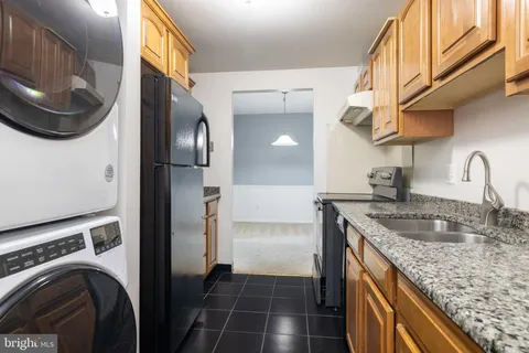$189,999 | 27701 Valley Run Drive, Unit 701, Wilmington, DE 19810