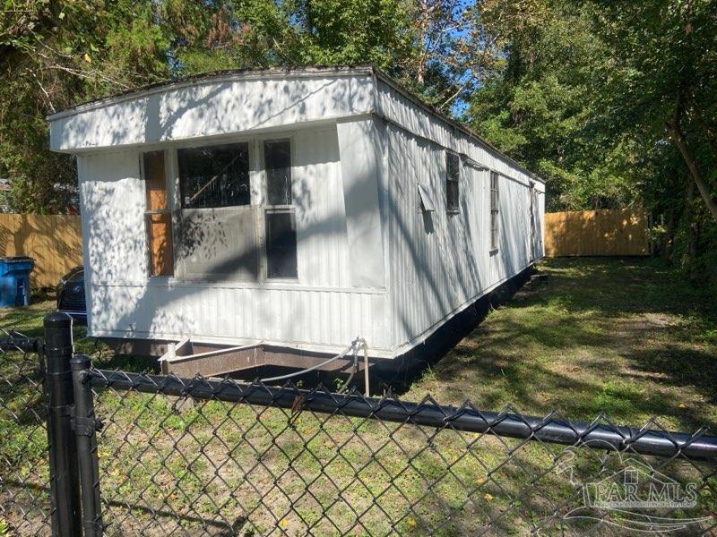 14 Ramar Street Century, FL 32535 - Photo 3 of 5