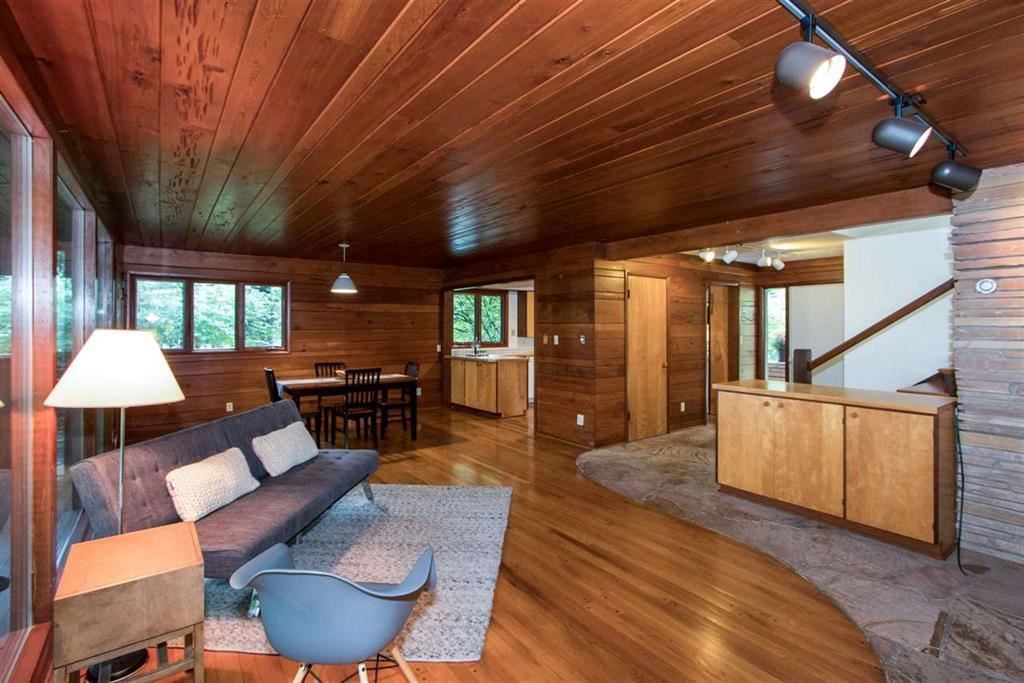 1621 Ridge Road Iowa City, IA 52245 - Photo 1 of 10 Gallery Image 1